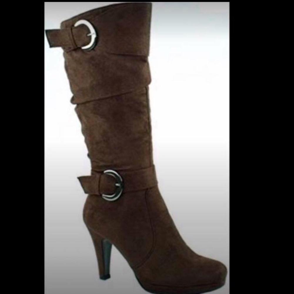 NIB Brown Faux Suede Heeled Boots from Etiquette